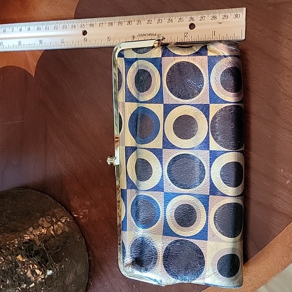 HOBO Lauren Wallet - Picture 8 of 8